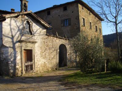 Villa For sale in Cortona, Tuscany, Italy - p.carducci 3 tuoro sul trasimeno pg