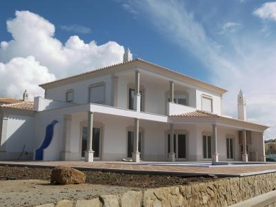 Villa For sale in near Albufeira, Algarve, Portugal - Vale de Rabelho near Galé