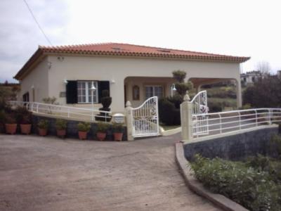 Bungalow For sale in Calheta, Madeira, Portugal - Arco da Calheta