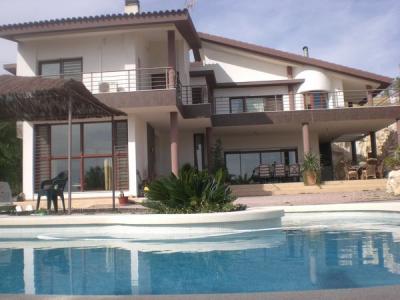Villa For sale in Petrer, Alicante, Spain - Horteta