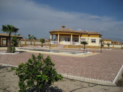 Villa For sale in Catral, Alicant, Spain