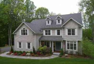 Single Family Home For sale in Ridgefield, Connecticut, USA - 27 Hickory Lane