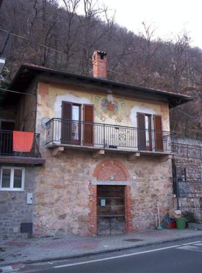 Apartment For sale in Brusimpiano, varese, Italy