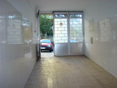 Warehouse For rent in Oeiras, Lisboa, Portugal