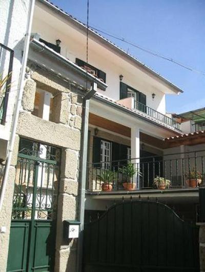 Townhouse For sale in Coimbra, Oliveira do Hospital, Portugal