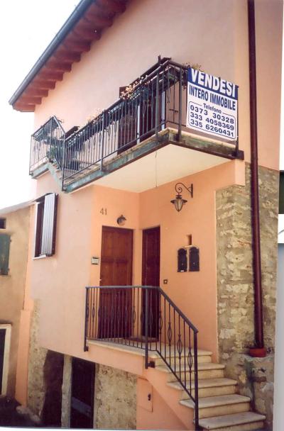 Idipendent house For sale in TIGNALE, BRESCIA, Italy - VIA PORTO 21