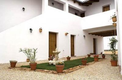 Hotel For sale in moraleda de zafayona, granada, Spain